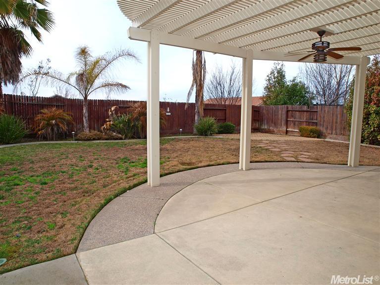 1629 Caislean Way, Folsom, CA 95630 photo 9