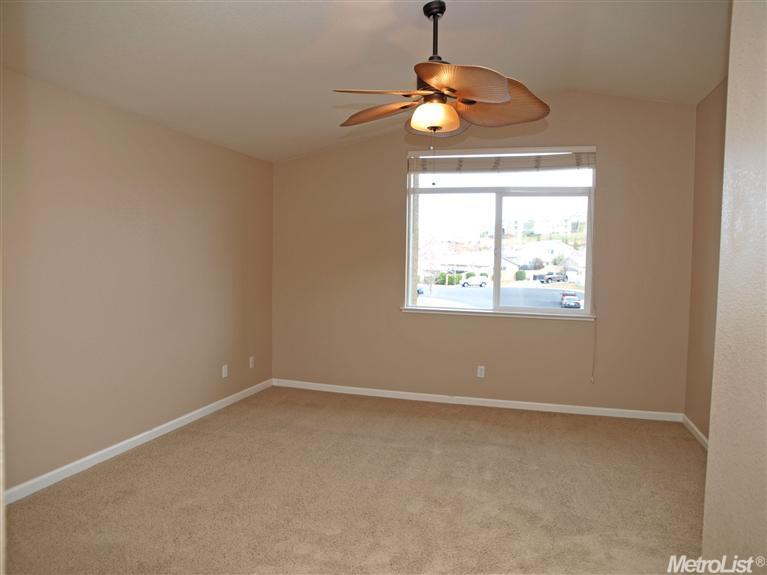 1629 Caislean Way, Folsom, CA 95630 photo 7