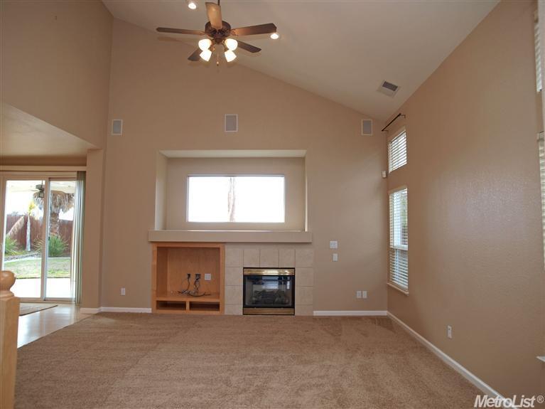 1629 Caislean Way, Folsom, CA 95630 photo 5