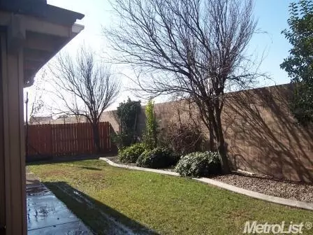1015 Maggiore Ln, Manteca, CA 95337 photo 21