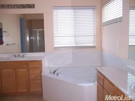 1015 Maggiore Ln, Manteca, CA 95337 photo 16