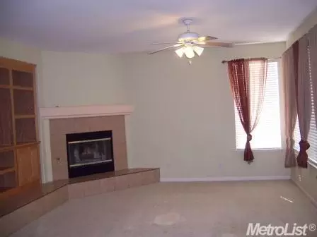 1015 Maggiore Ln, Manteca, CA 95337 photo 8