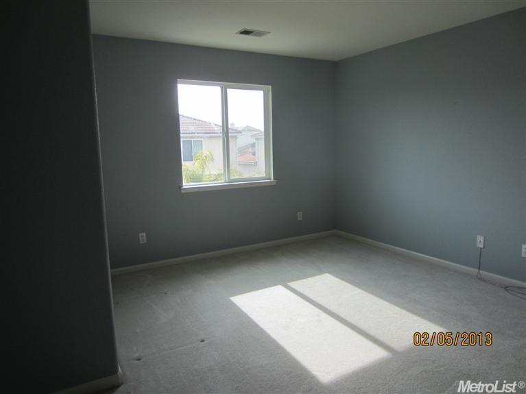 2476 Donatello St, Manteca, CA 95337 photo 5