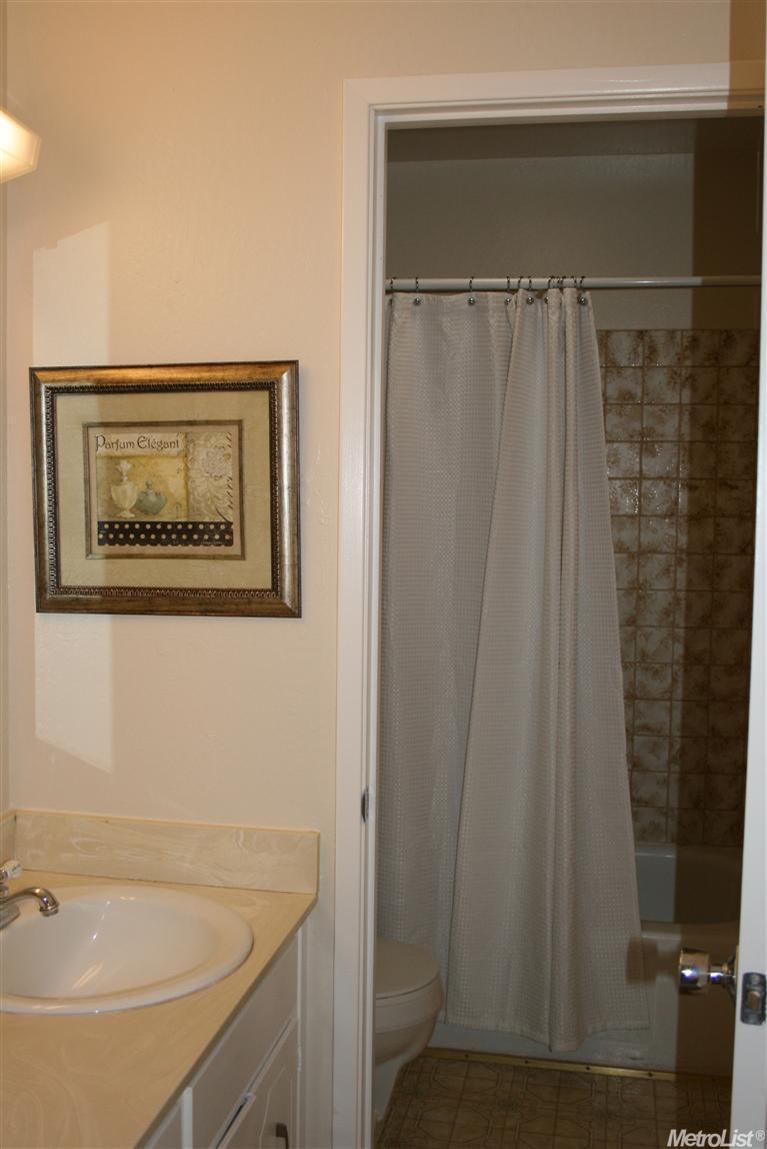 421 Alvarado Ave, Davis, CA 95616 photo 15