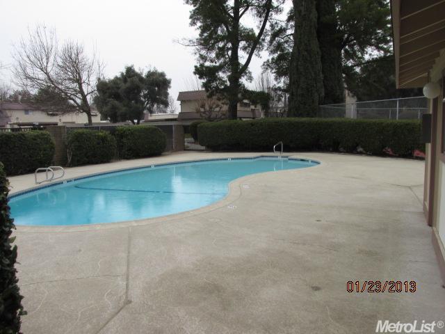 6032 Casa Alegre, Carmichael, CA 95608 photo 3