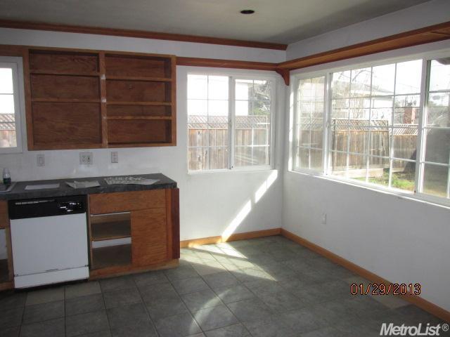 6030 Ellerslee Dr, Carmichael, CA 95608 photo 4