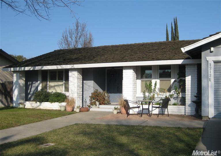 1212 Turquoise Dr, Modesto, CA 95355 photo 1