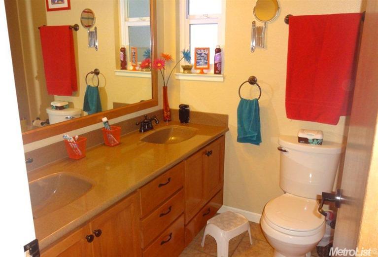 1212 Turquoise Dr, Modesto, CA 95355 photo 4