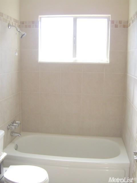 1040 W Beverly Pl, Tracy, CA 95376 photo 12