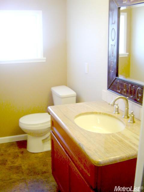 1040 W Beverly Pl, Tracy, CA 95376 photo 10