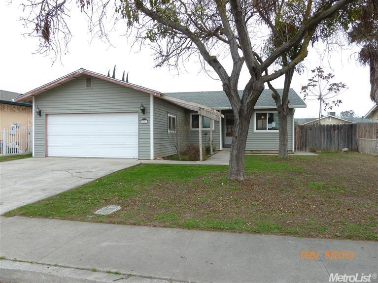 2362 Lance St, Merced, CA 95348 photo 1