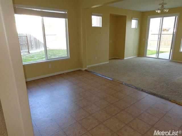 5424 Verbena Ct, Keyes, CA 95328 photo 9