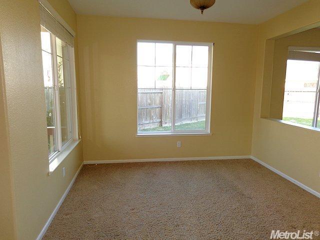 5424 Verbena Ct, Keyes, CA 95328 photo 3