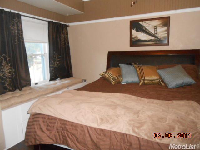 401 E Oak St, Lodi, CA 95240 photo 6