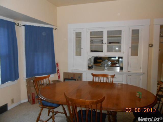 401 E Oak St, Lodi, CA 95240 photo 4