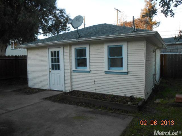 401 E Oak St, Lodi, CA 95240 photo 7