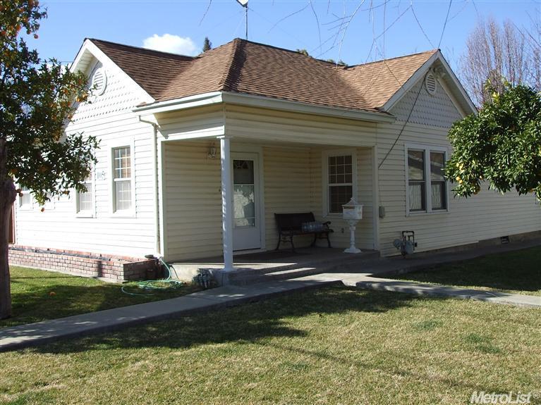 105 Abbey St, Winters, CA 95694 photo 1