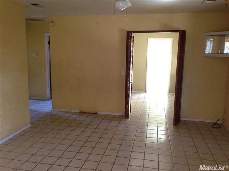 845 W 8th St, Merced, CA 95341 photo 6