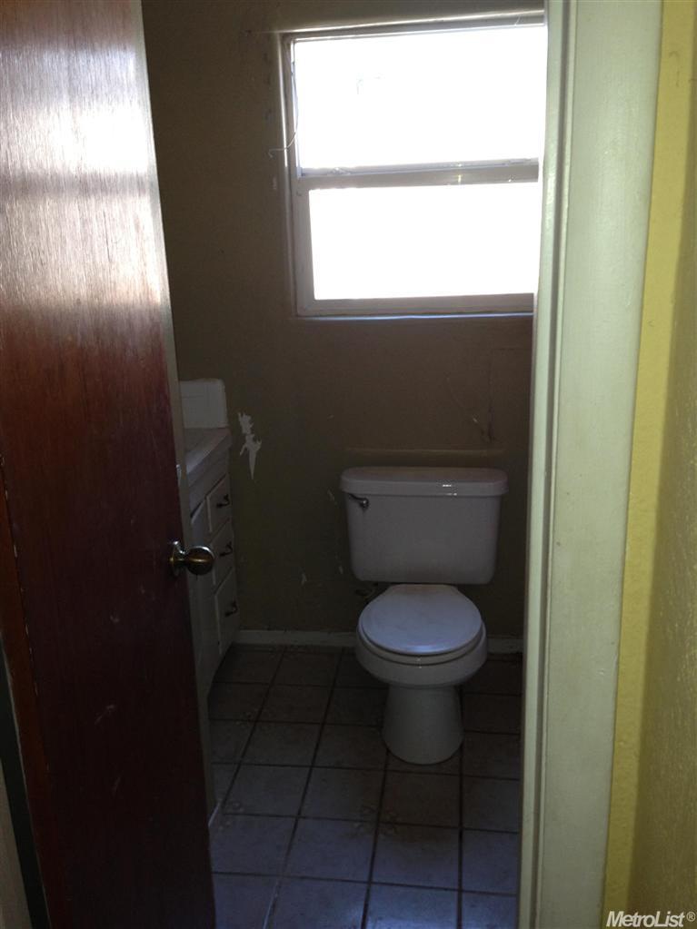 845 W 8th St, Merced, CA 95341 photo 16