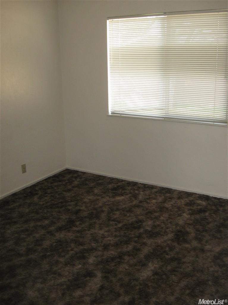 1007 Mason St, Lodi, CA 95242 photo 6