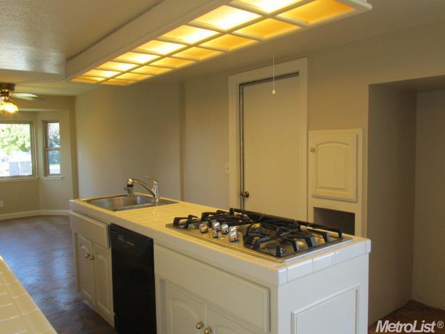 740 Rutledge Dr, Lodi, CA 95242 photo 8