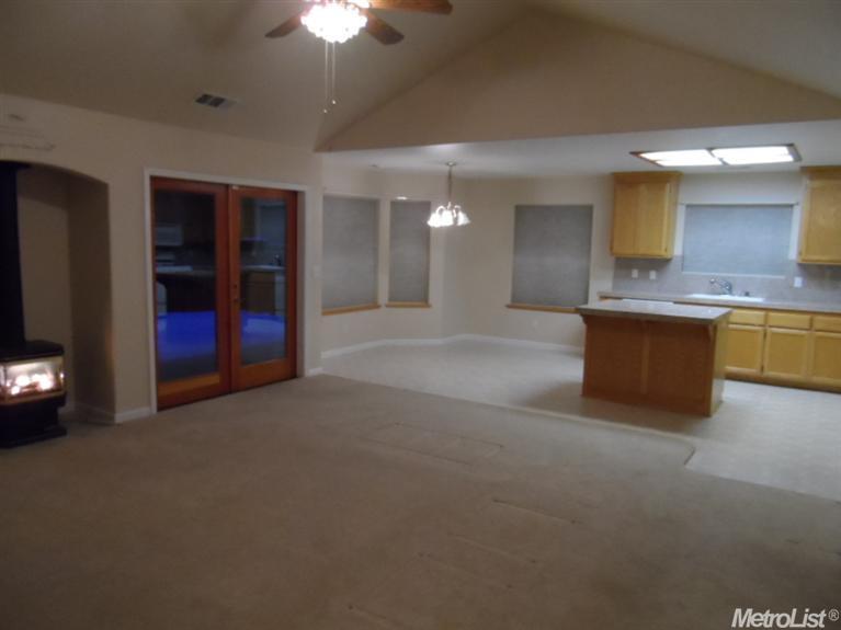 2891 Shadow Ln, Pollock Pines, CA 95726 photo 5