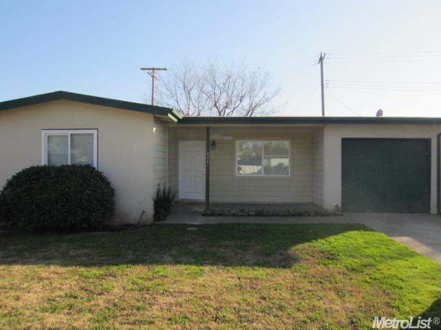 474 Pioneer Dr, Lodi, CA 95240 photo 1