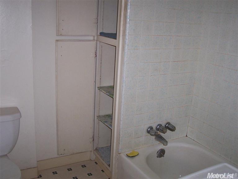 302 B St, Isleton, CA 95641 photo 9