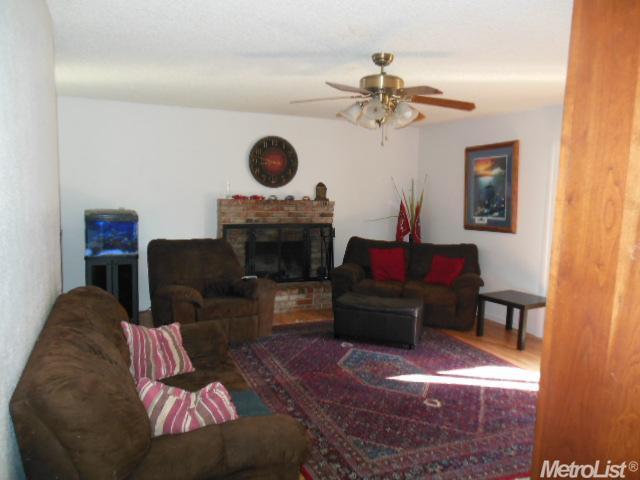 560 Bluefield Ave, Turlock, CA 95382 photo 4