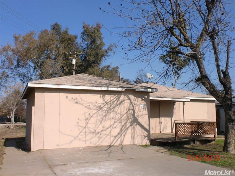 1013 Houser Ln, Modesto, CA 95351 photo 1