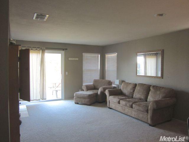 4248 Aubergine Way, Mather, CA 95655 photo 5