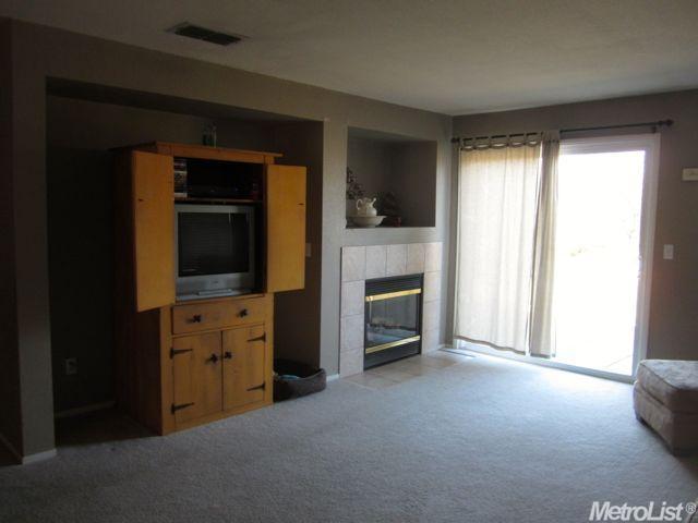 4248 Aubergine Way, Mather, CA 95655 photo 6