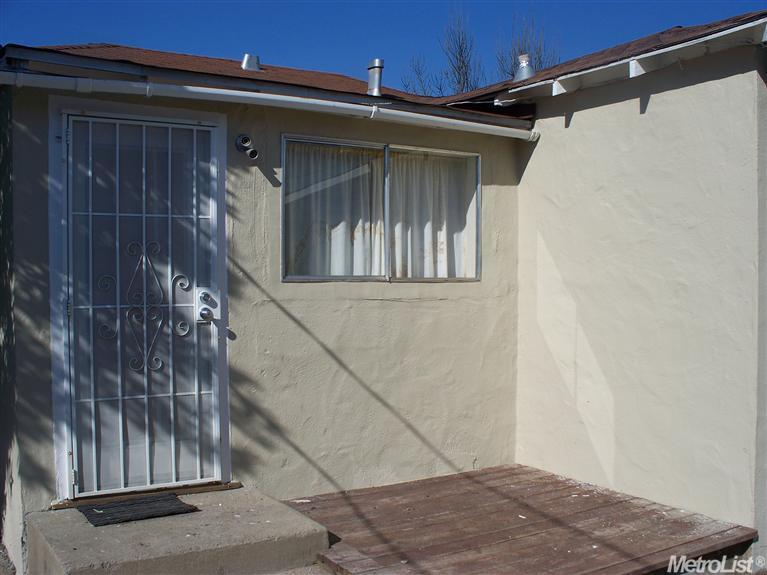 2124 6th St, Hughson, CA 95326 photo 3