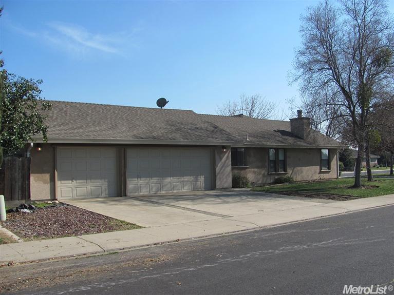 2417 Lavon Ln, Ceres, CA 95307 photo 18