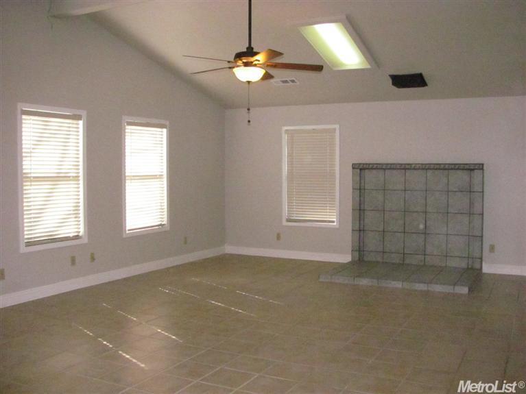 2417 Lavon Ln, Ceres, CA 95307 photo 6