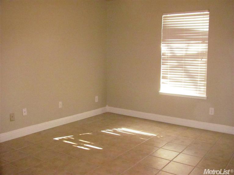 2417 Lavon Ln, Ceres, CA 95307 photo 8