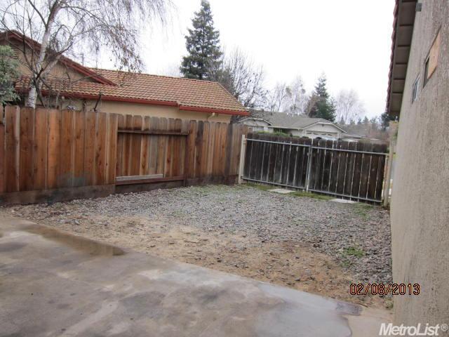 351 Crowley Dr, Turlock, CA 95382 photo 12
