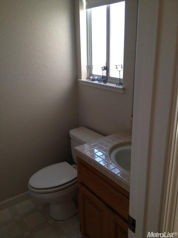 17115 Locust Ave, Patterson, CA 95363 photo 11