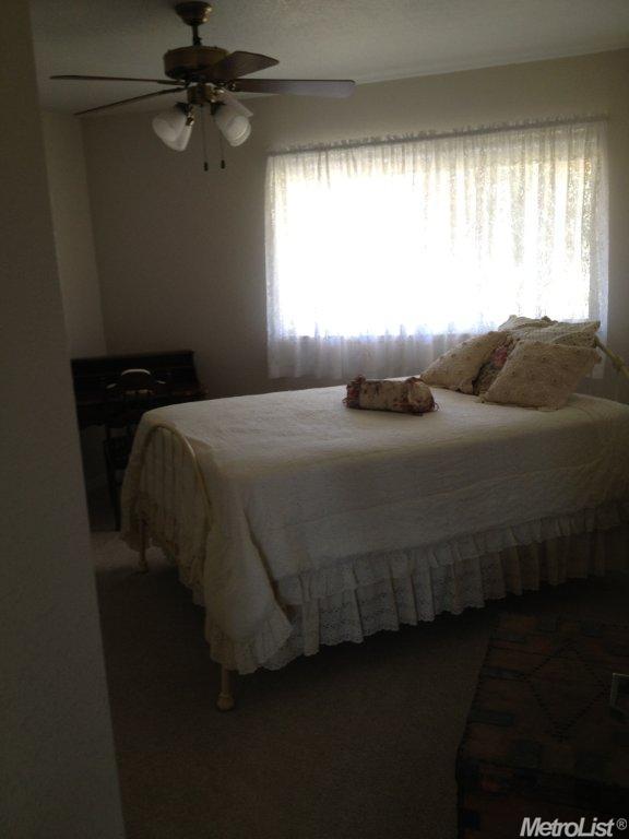 17115 Locust Ave, Patterson, CA 95363 photo 24