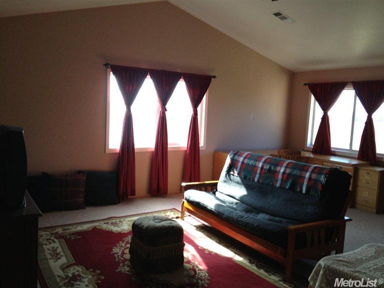 17115 Locust Ave, Patterson, CA 95363 photo 14