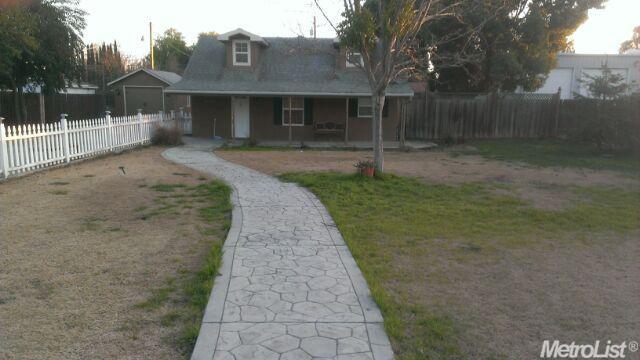 822 Elm Ave, Modesto, CA 95351 photo 2