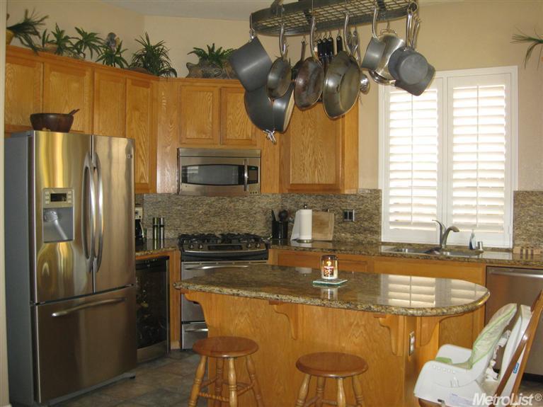 258 Osbourne Ct, Ripon, CA 95366 photo 2