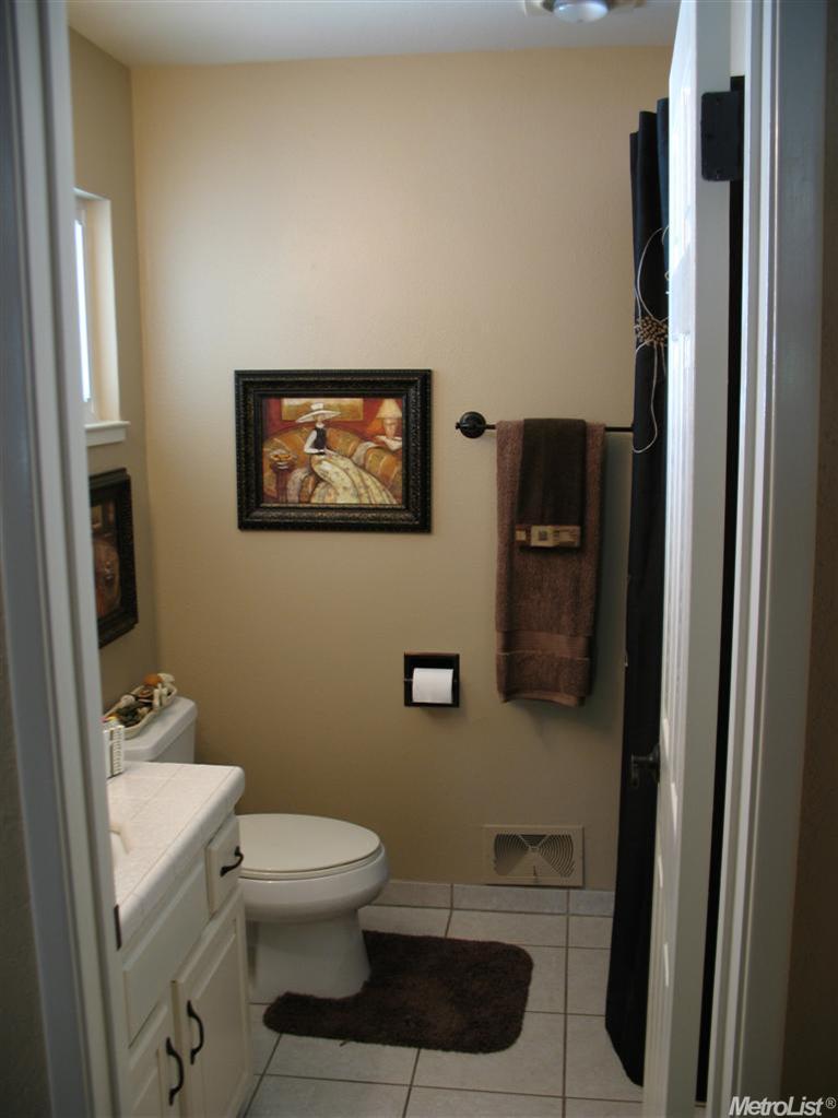 7109 Hillcrest Dr, Modesto, CA 95356 photo 19
