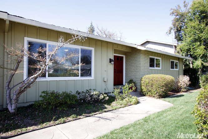 1741 Carmelo Dr, Carmichael, CA 95608 photo 2
