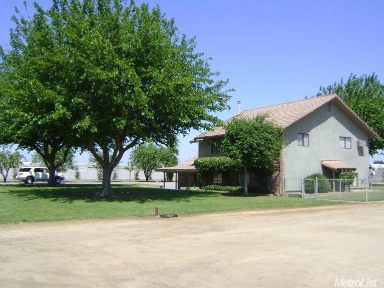 1842 Clinton Rd, Hughson, CA 95326 photo 3