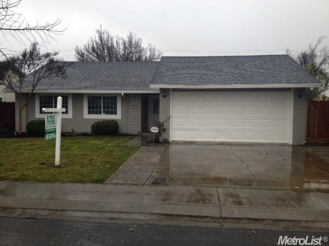 2517 Stoneridge Dr, Modesto, CA 95355 photo 1