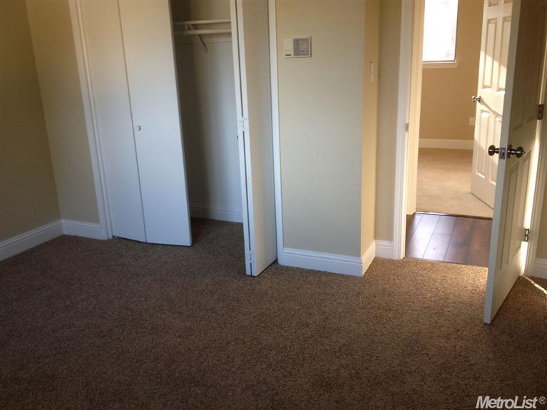 301 Tennyson Dr, Modesto, CA 95351 photo 16