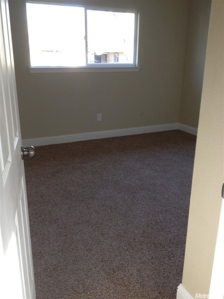 301 Tennyson Dr, Modesto, CA 95351 photo 21