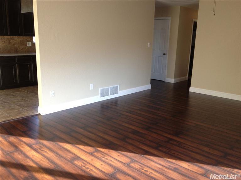 301 Tennyson Dr, Modesto, CA 95351 photo 12