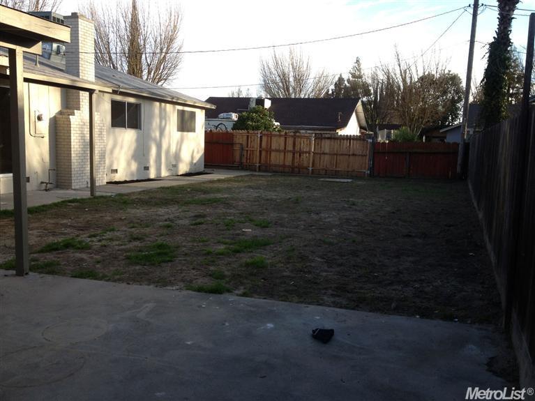 301 Tennyson Dr, Modesto, CA 95351 photo 23